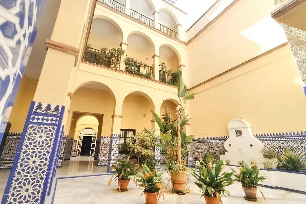 Homeyseville-Duplex Con Terraza Santa Cruz 5 Pax, Parking Optional 0*, Seville Spain