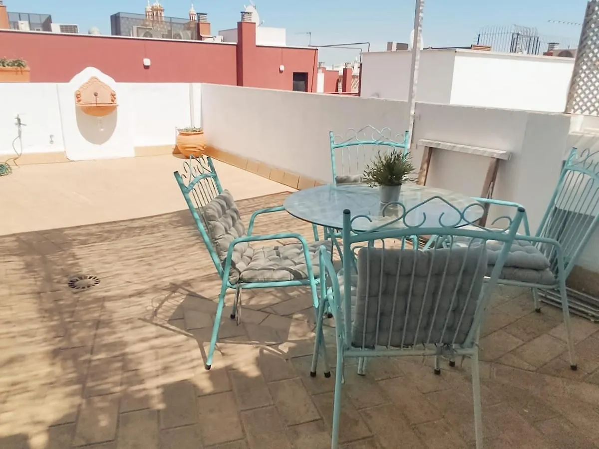Homeyseville-Duplex Con Terraza Santa Cruz 5 Pax, Parking Optional 0*, Seville