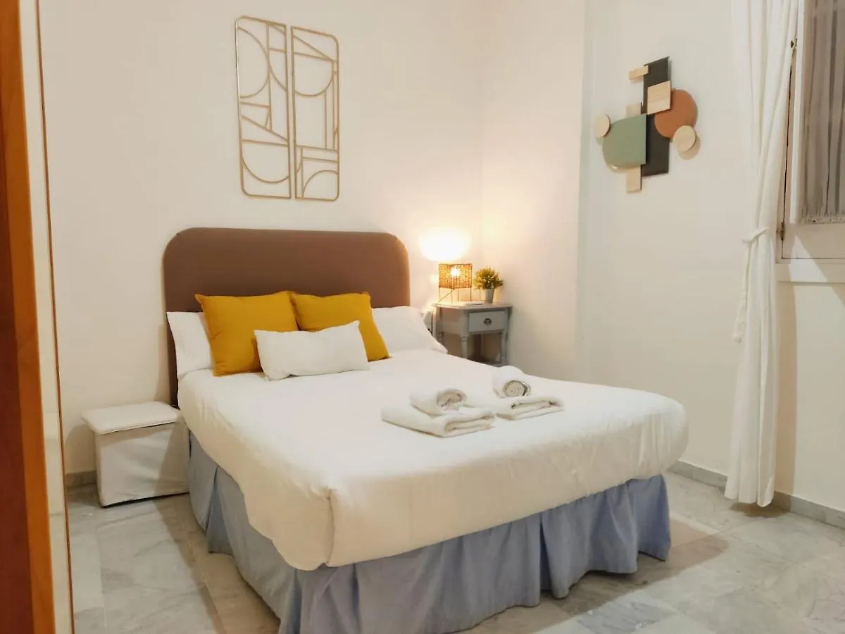 Homeyseville-Duplex Con Terraza Santa Cruz 5 Pax, Parking Optional 0*, Seville